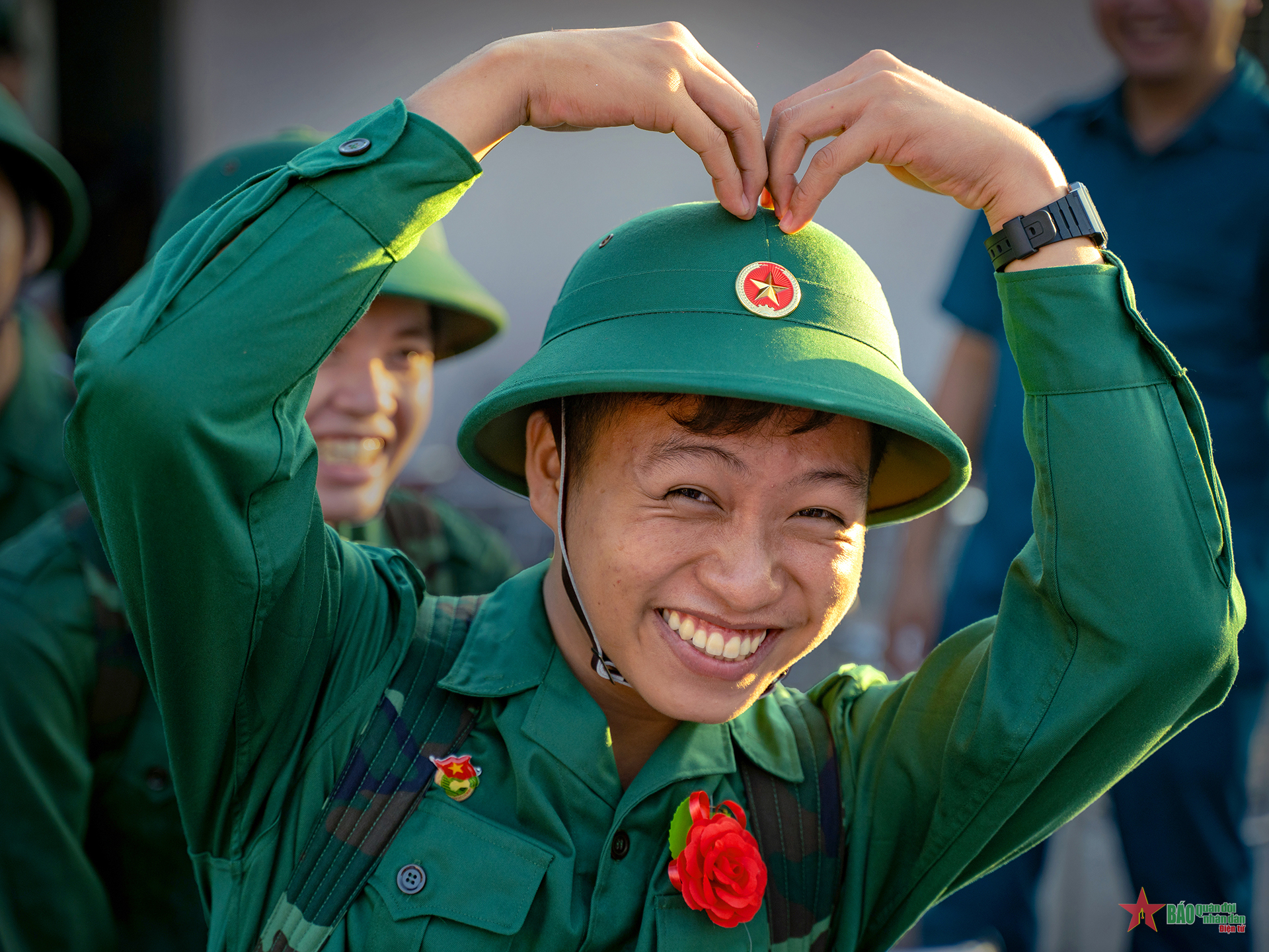 Niềm vui ngày hội tòng quân